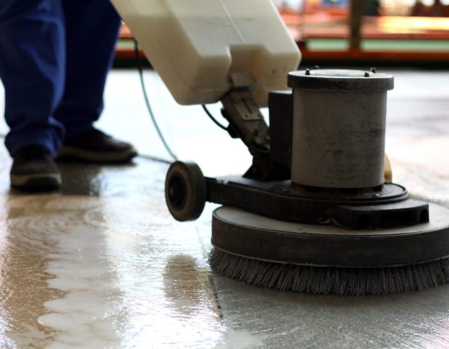 cleaning-machine-washing-the-floor-in-a-shopping-mall.jpg